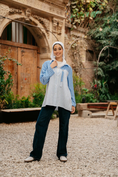 Striped linen blouse with 2 colors and a ring detail on the chest